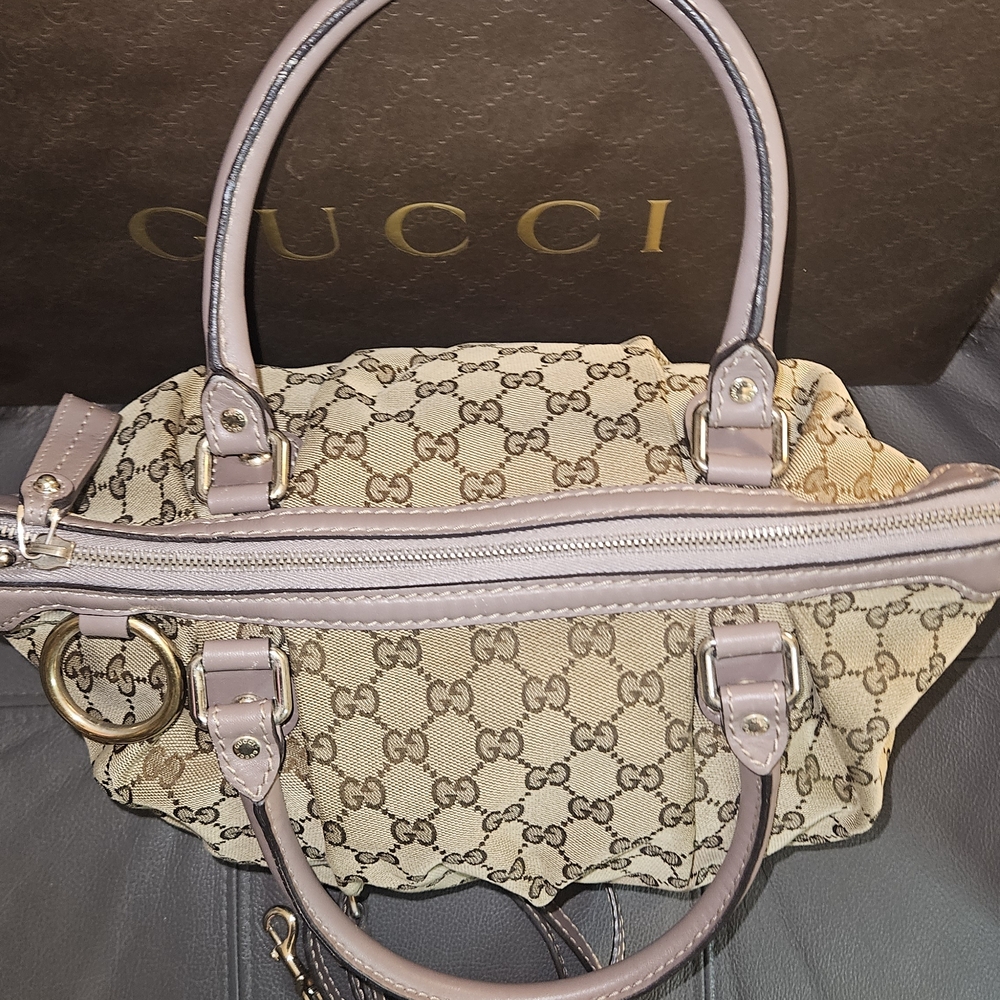 Gucci Satchel Bag W/ Lavendar Trim - Picture 7 of 8